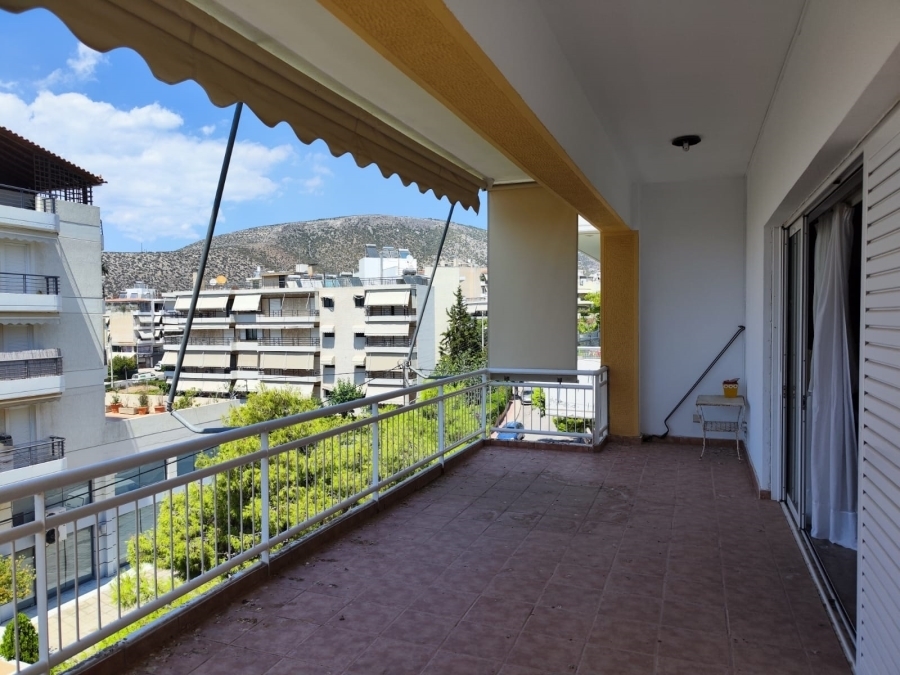 (For Sale) Residential Apartment || Athens South/Glyfada - 188 Sq.m, 430.000€ 