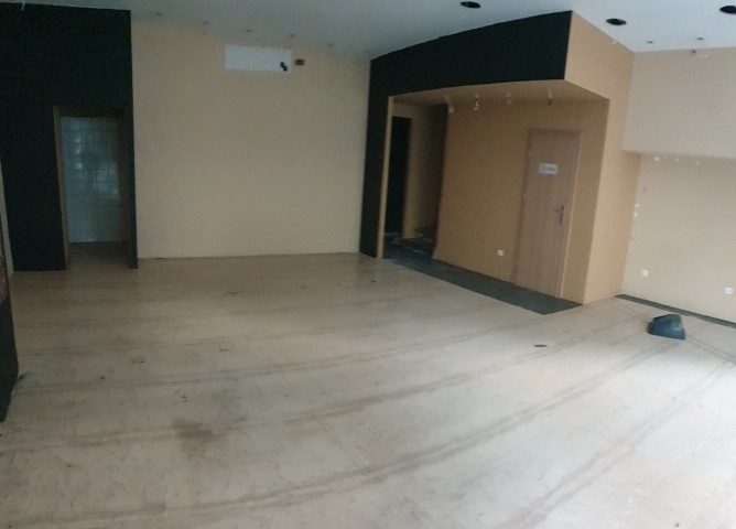 (For Rent) Commercial Retail Shop || Piraias/Piraeus - 210 Sq.m, 1.300€ 